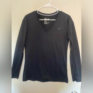 Nike Black Long Sleeve V-Neck Shirt‎ women size m